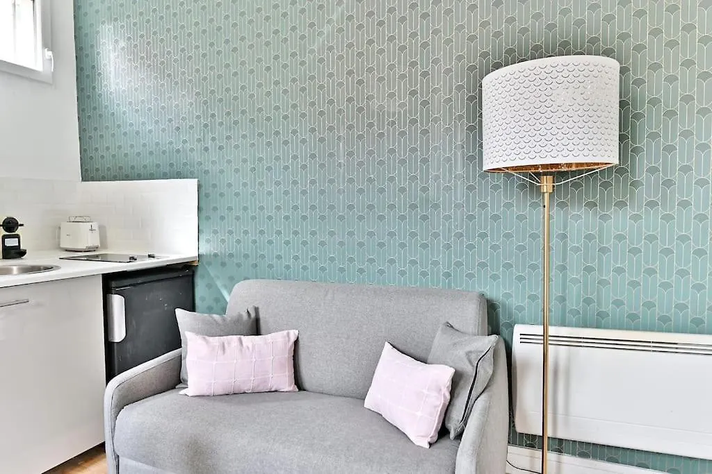 Appartement Avec Mezzanine Au Centre De Paris - II