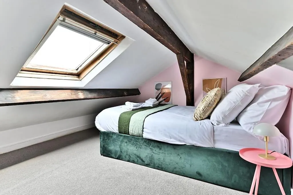Appartement Avec Mezzanine Au Centre De Paris - II Apartment